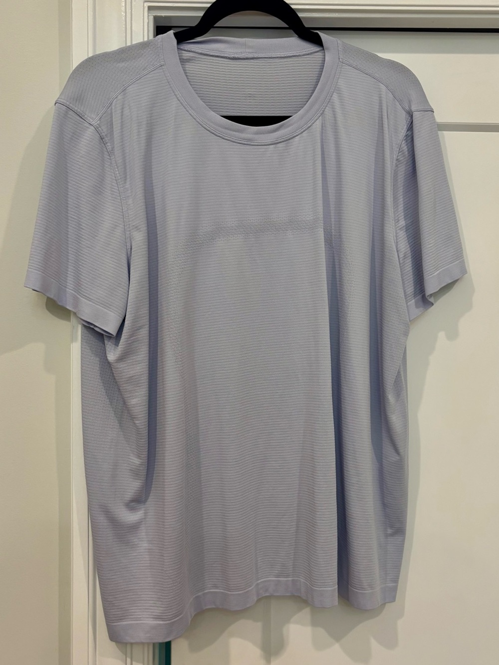 Lululemon Swiftly Relaxed Women's Lavender T‑Shirt